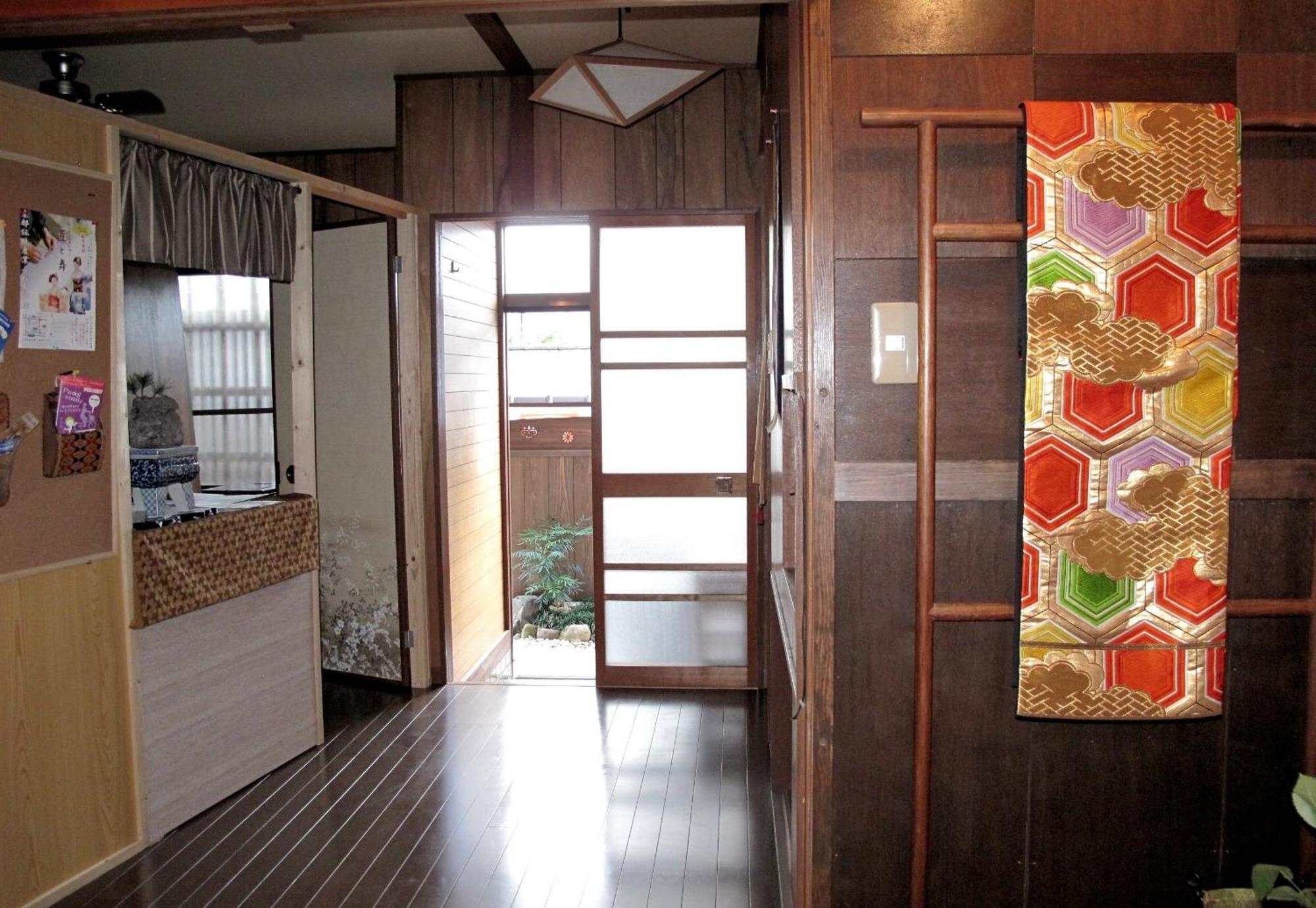 Guesthouse Higashiyama Киото Экстерьер фото