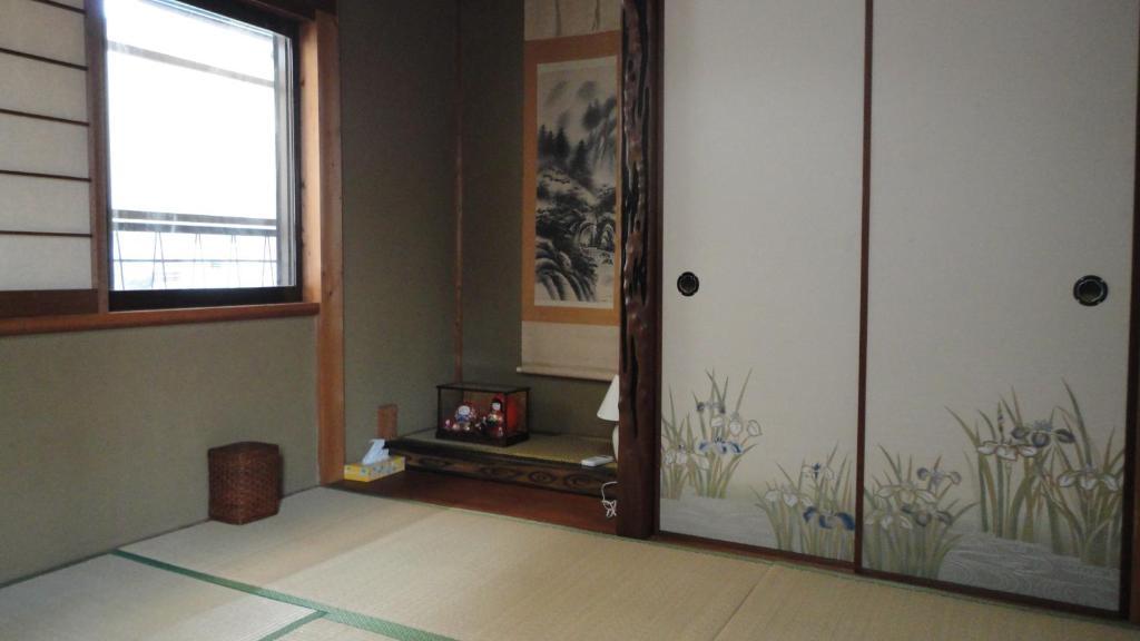 Guesthouse Higashiyama Киото Номер фото